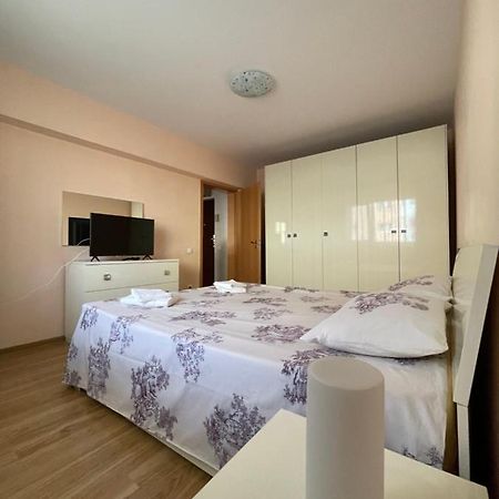 Cerna Apartament Lejlighed Braşov Eksteriør billede