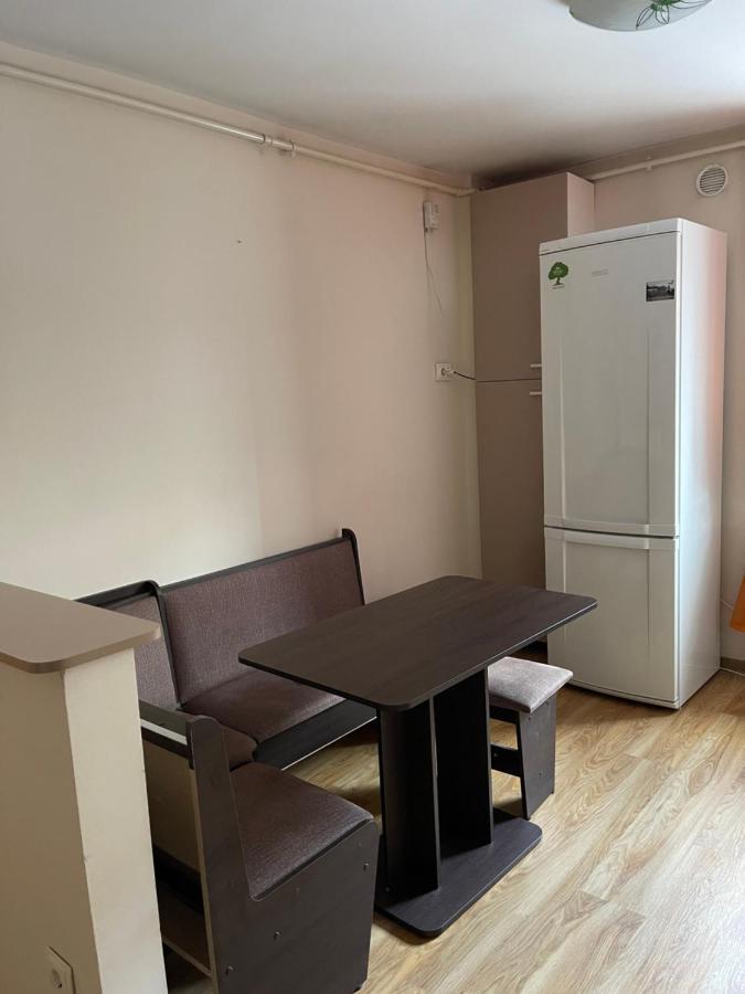 Cerna Apartament Lejlighed Braşov Eksteriør billede